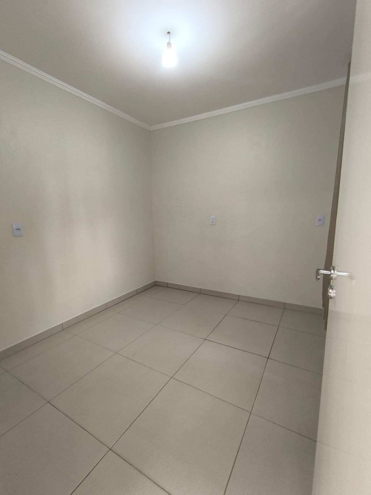 Aluga-se Casa com Ponto comercial — imagem 9