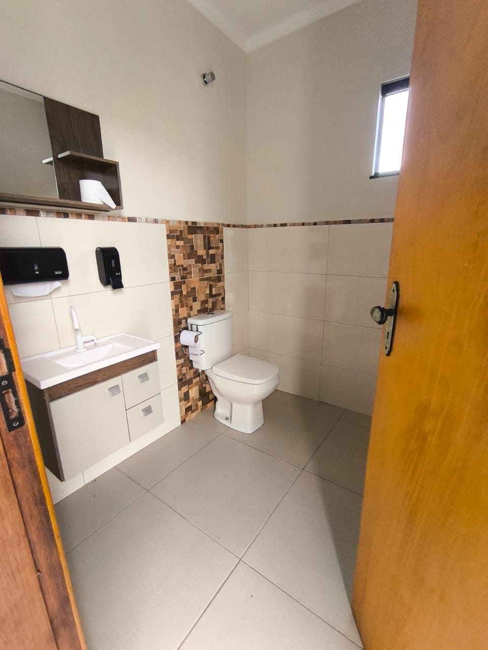Aluga-se Casa com Ponto comercial — imagem 23